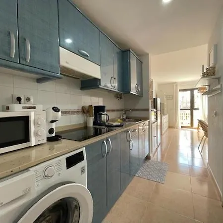 The Little Palm * كوراليهو